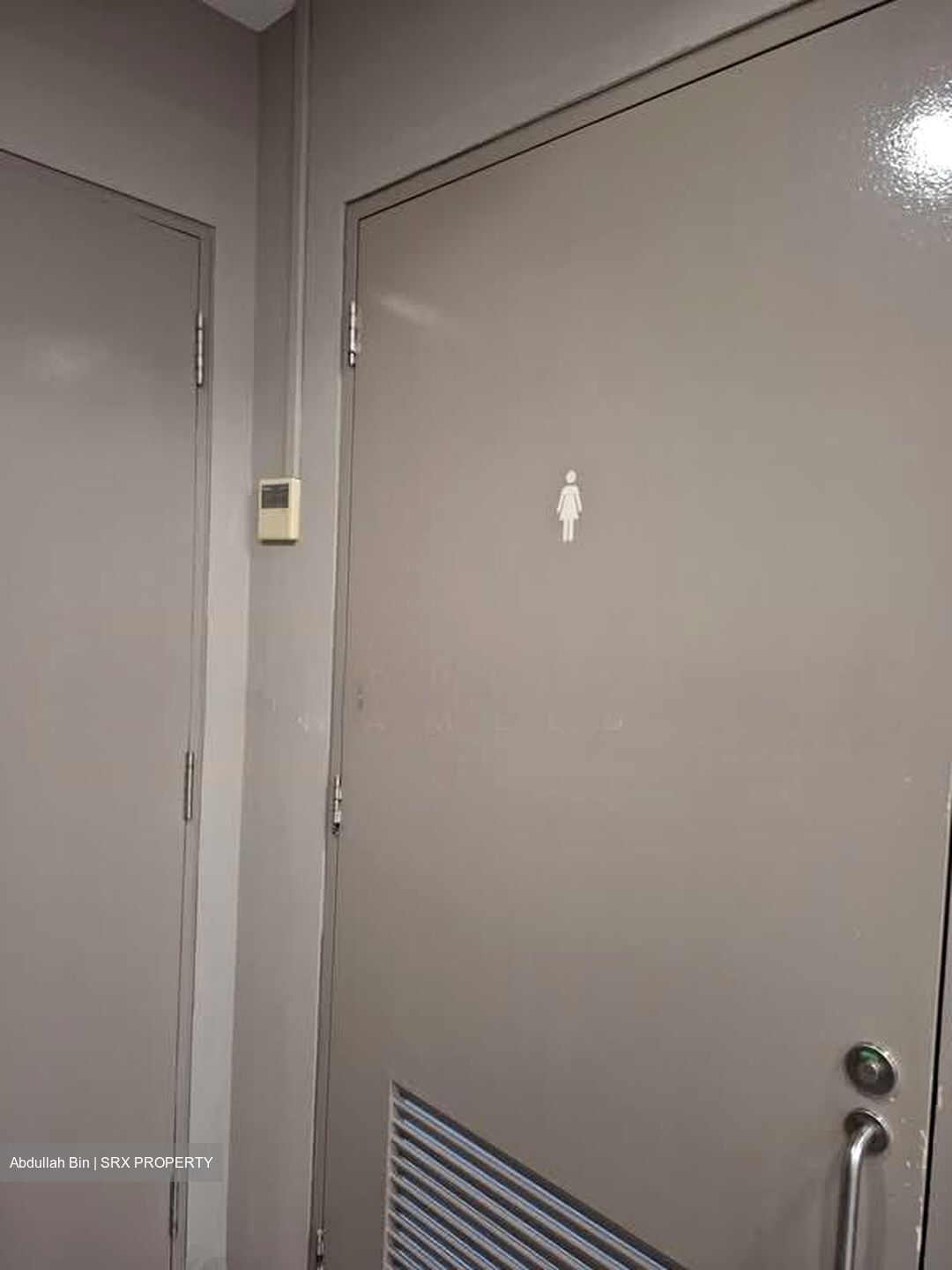 Carpenter Street (D1), Office #568054761